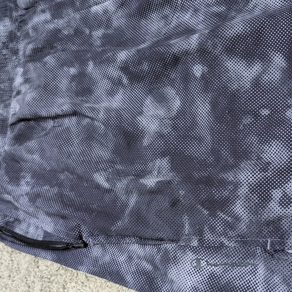 Champion Gray Tie-Dye Shorts Men's Size 2XL Running Workout Shorts - Picture 4 of 8